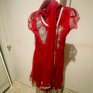 Red 3-Piece Indian/Pakistani Salwar Kameez